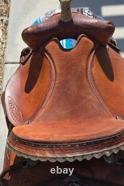 Traditional Western Style Tooled Saddle with Rawhide Horn Decorative Conchos