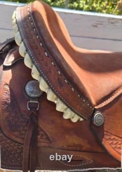 Traditional Western Style Tooled Saddle with Rawhide Horn Decorative Conchos