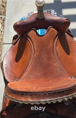Traditional Western Style Tooled Saddle with Rawhide Horn Decorative Conchos