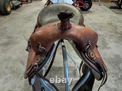 Trail Saddle 15.5 Inch Western Saddle comes ready to use with back cinch