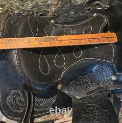 Training Saddle 10 Inch Black Tooled Leather Work Design Mexico Beautiful Vtg