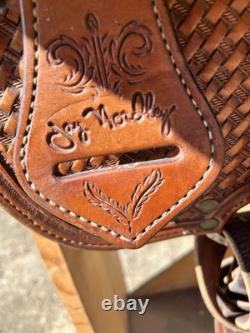 Trophy Tack Light Oil Western Show Saddle, 16 Seat