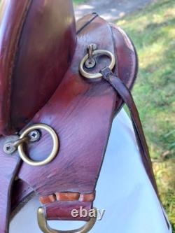 Tucker Endurance Brown Leather Western Saddle 17 Seat Medium Tree USA Made NICE