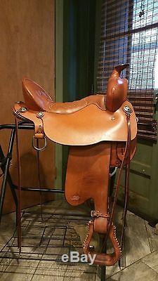 Tucker High Plains Trail 16.5 inches Saddle in rare color with saddle pad