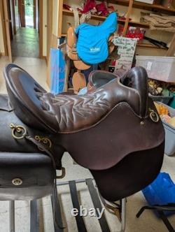 Tucker Pleasure/Trail Saddle Brown Leather Horse Saddle 17 Inch
