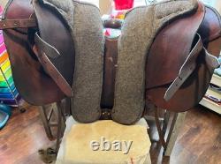 Tucker Saddlery Pleasure Trail Riding Western Saddle 17in Brown Leather Wool