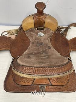 Used 13.25 Seat Western Star all-purpose saddle withrawhide cantle & pommel