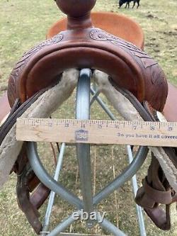 Used 15.5 Dakota tooled Western Show Saddle WithMontana silver US made