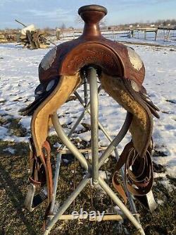 Used 15.5 tooled Western Show Saddle US made Geidel's Custom Saddlery