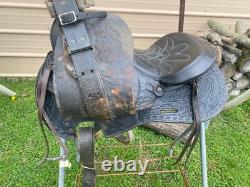 Used 15 Big WithWestern Saddlery black round skirt saddle US made