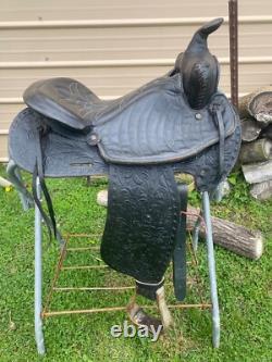 Used 15 Big WithWestern Saddlery black round skirt saddle US made