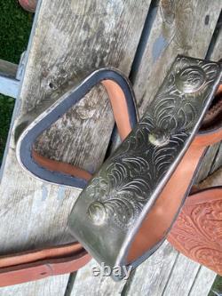 Used 15 Big horn Western Show Saddle Withsilver, tooled leather, semi bar US made