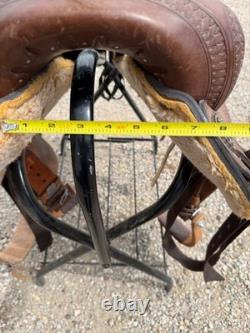 Used 15 inch FQHB Triple creek custom western saddle