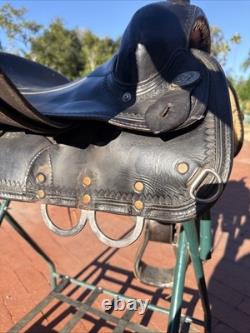 Used 16 Circle Y Park and Trail Western Saddle Regular Tree