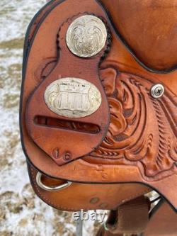 Used 16 Congress Leather close contact Western Show Saddle Withsilver US made