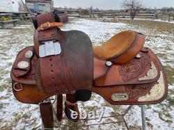 Used 16 Congress Leather close contact Western Show Saddle Withsilver US made