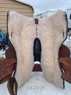 Used 16 Congress Leather close contact Western Show Saddle Withsilver US made