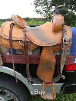 Used 16 Inch Western Roping Slick Seat Roo-Hide Saddlery Calf Rodeo Cowboy