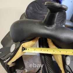 Used 16 Inch wintec Western saddle Like New Condition