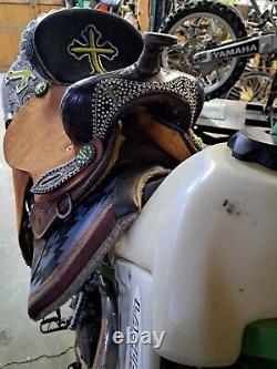 Used 16 seat Aledo western saddle 7.5-8 Gullet lots of details