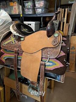 Used 16 seat Aledo western saddle 7.5-8 Gullet lots of details