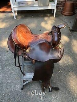 Used 16 western barrel saddle