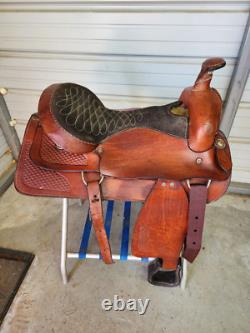 Used 18 Brown Color Leather Roping Saddle with some Tooling #1818