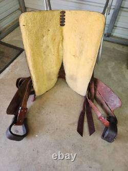 Used 18 Brown Color Leather Roping Saddle with some Tooling #1818