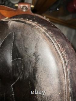 Used Crates Trail Western Endurance saddle Great condition! 17 Seat, 22 Lbs