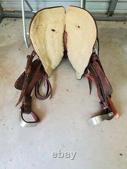 Used Older 14 Brown Leather Big Horn Western Roping Saddle withTooling