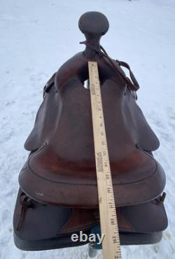 Used Simco 15.5 slick seat Western roping saddle US made
