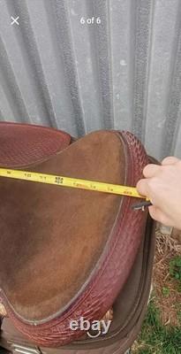 Used Synthetic 16 inch western horse saddles