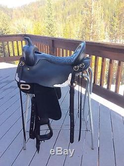 Used Tucker Trail saddle 17.5 wide