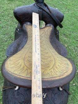 Used/Vintage 14.5 Balanced Ride Western saddle withwide fenders
