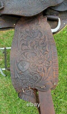 Used/Vintage 15 Big Horn Western saddle withround skirt, tooled leather US made