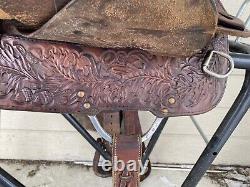 Used / Vintage 15 Longhorn Western show saddle US made