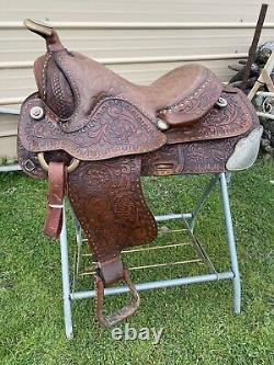 Used/Vintage 15 TexTan tooled/buckstitched Western show saddle withsilver