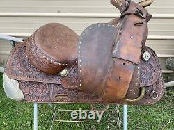 Used/Vintage 15 TexTan tooled/buckstitched Western show saddle withsilver