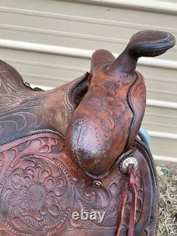 Used/Vintage 15 well made R. E. Donaho Western saddle