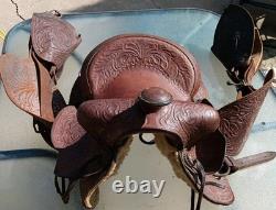 Used Western Saddle Smaller Rider SEE PICTURES/ DESCRIPTION