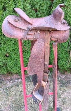 Used Western Saddle Smaller Rider SEE PICTURES/ DESCRIPTION