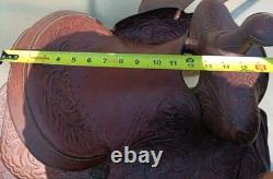 Used Western Saddle Smaller Rider SEE PICTURES/ DESCRIPTION