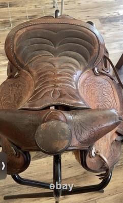 Used/vintage 14 Youth Western saddle US made