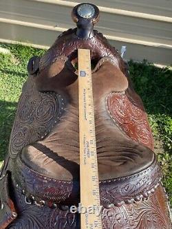 Used/vintage 15 Dallas Classic Western show saddle US made