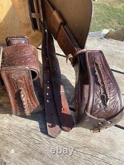 Used/vintage 15 Dallas Classic Western show saddle US made