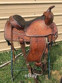 Used /vintage 15 tooled / buckstitched Western saddle US made The American