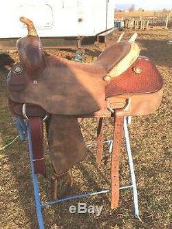 Used / vintage 16.5 Billy Cook Western reining saddle US made