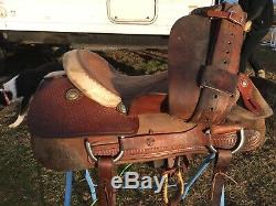 Used / vintage 16.5 Billy Cook Western reining saddle US made