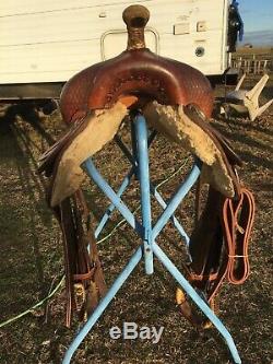 Used / vintage 16.5 Billy Cook Western reining saddle US made