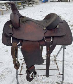 Used/vintage 16 Western roping saddle US made